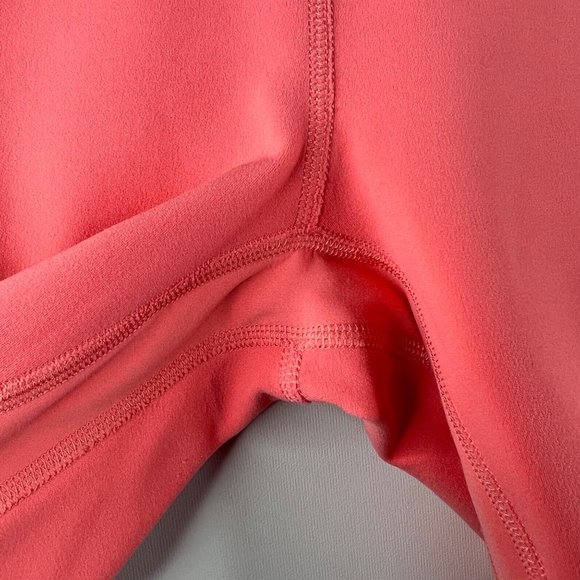 COPY - Lululemon Women's Align High Rise Short 8" Yoga Shorts Size 4 Raspberry … - Picture 5 of 6